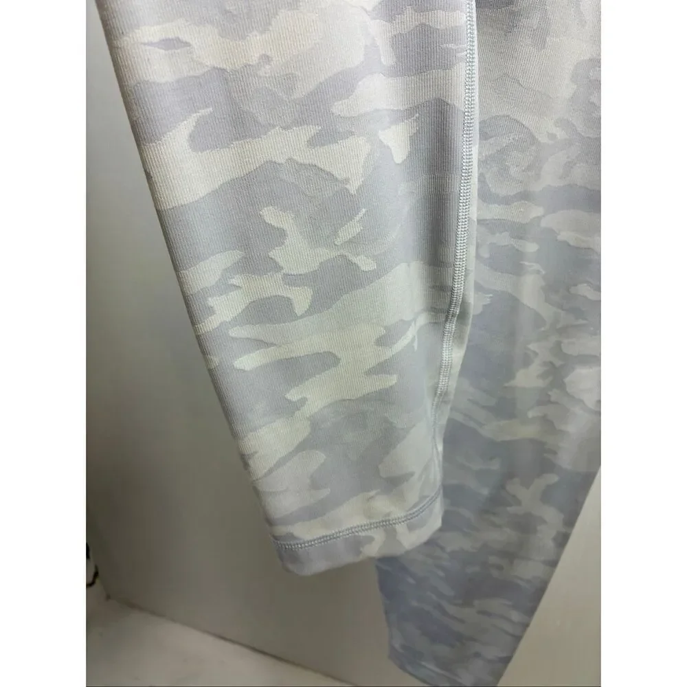 Lululemon Wunder Under High Rise Tight 28” in Incognito Camo Jacquard Alpine Whi
